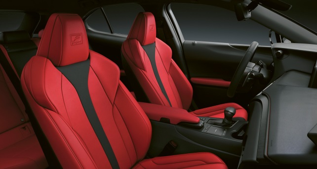 Lexus UX belső