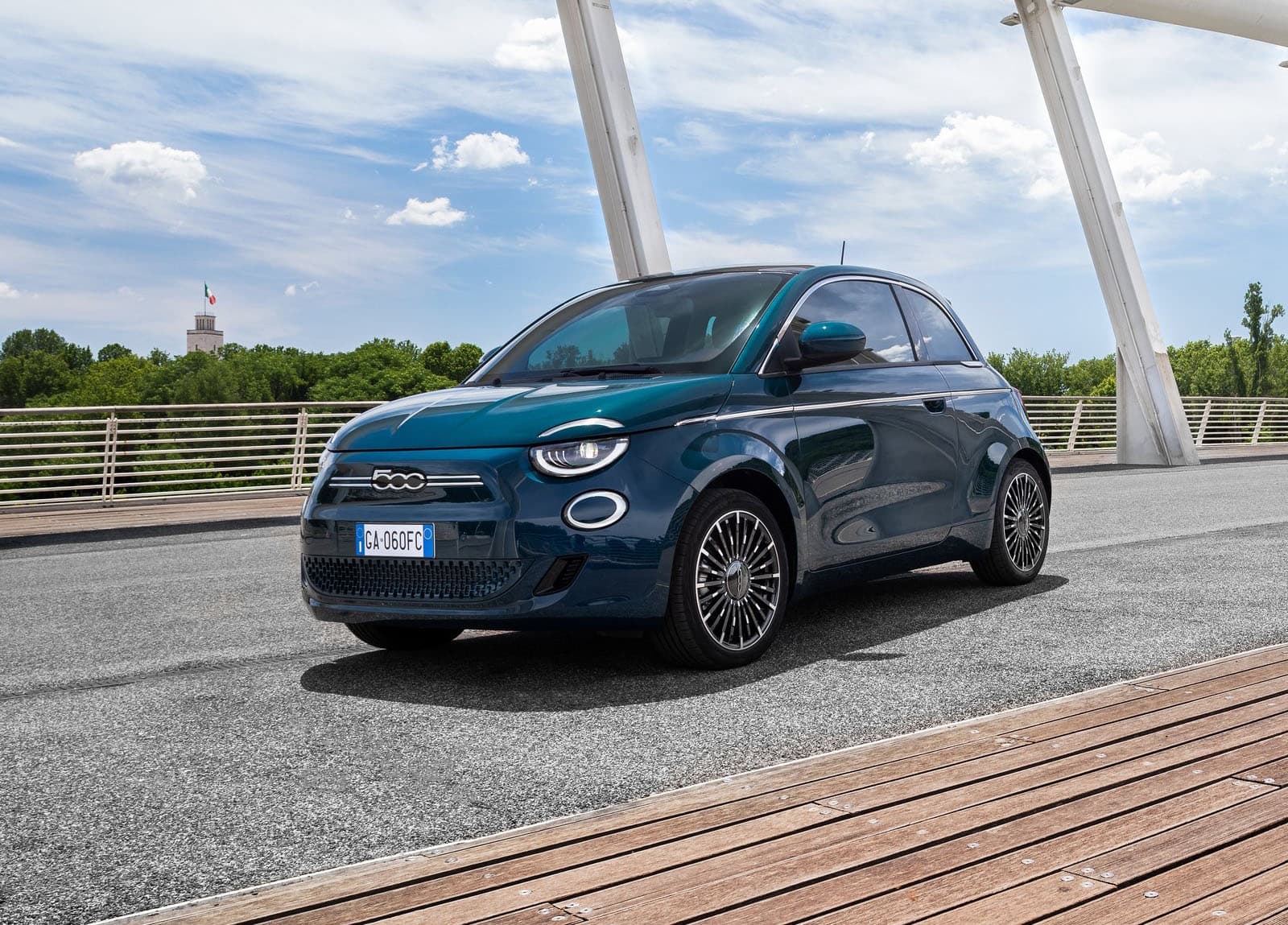 Fiat 500 lágy-hibrid kivitelben