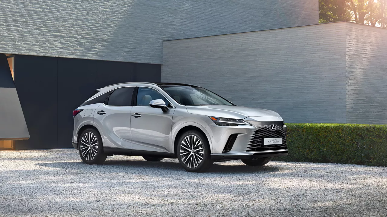 Az új Lexus RX immár plug-in hibrid verzióban is kapható.
