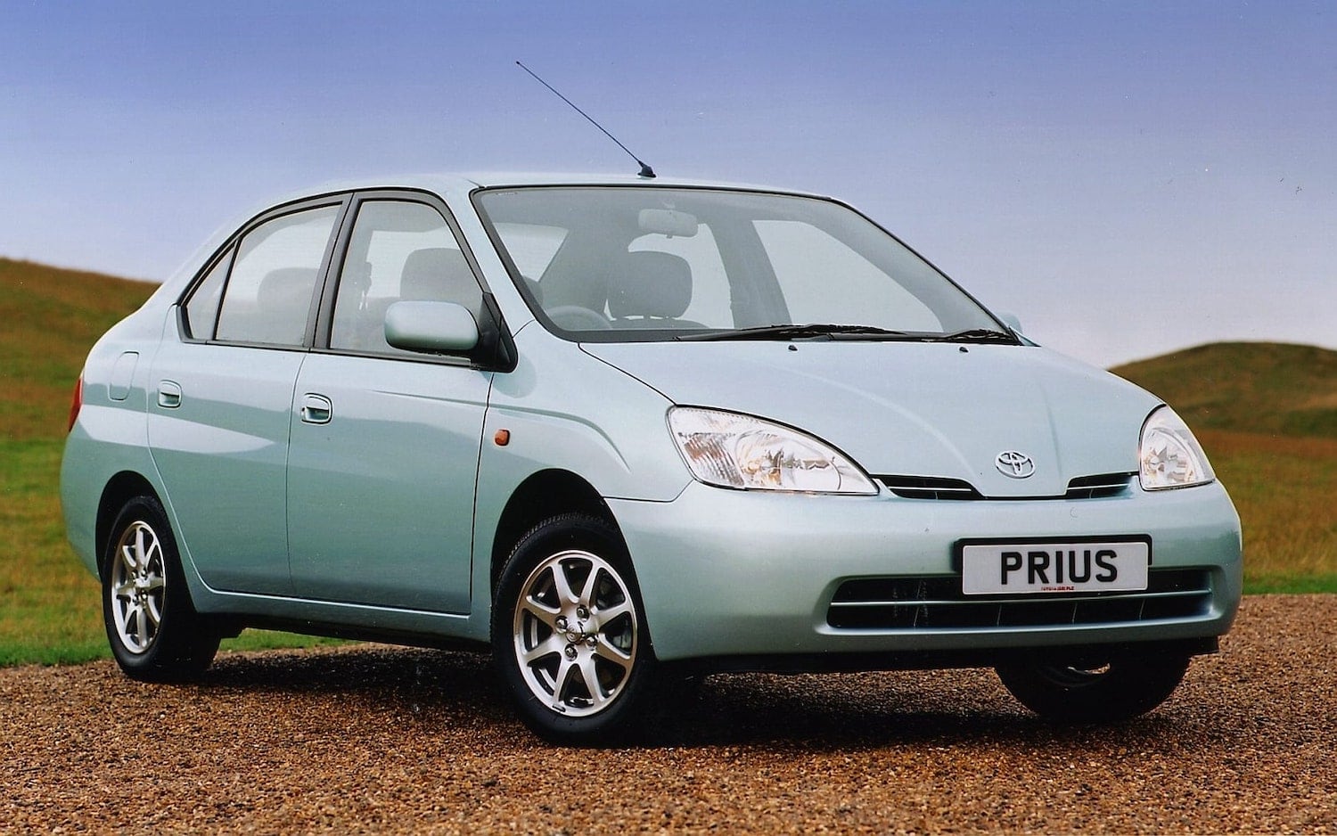 Az első generációs Toyota Prius 1997-ben került kereskedelmi forgalomba.